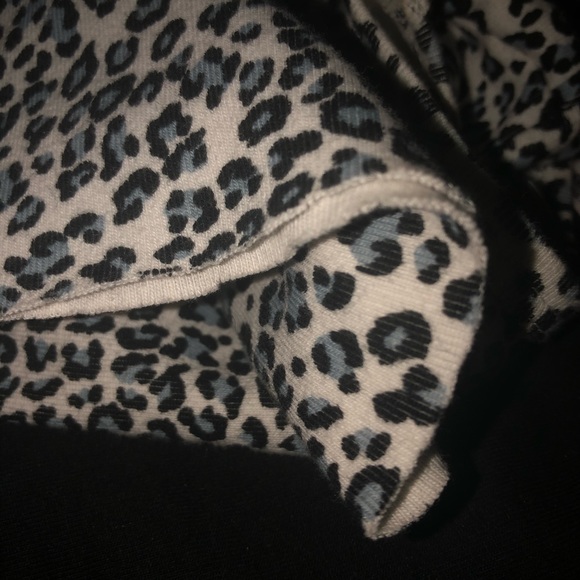 SOLD ON MERC - Picture 3 of 3